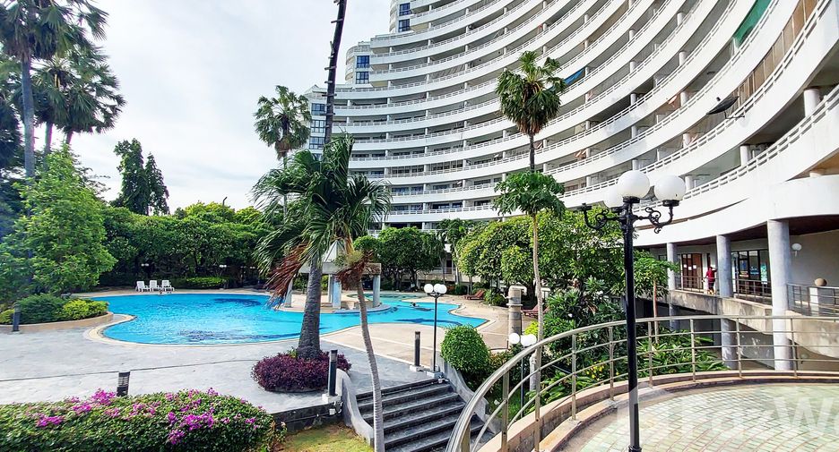 For sale 1 bed condo in Ban Chang, Rayong