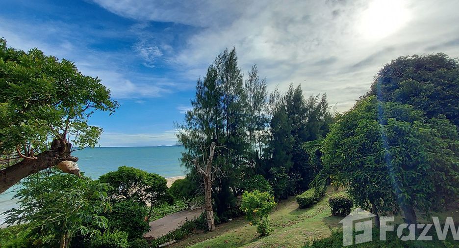 For sale 1 bed condo in Ban Chang, Rayong