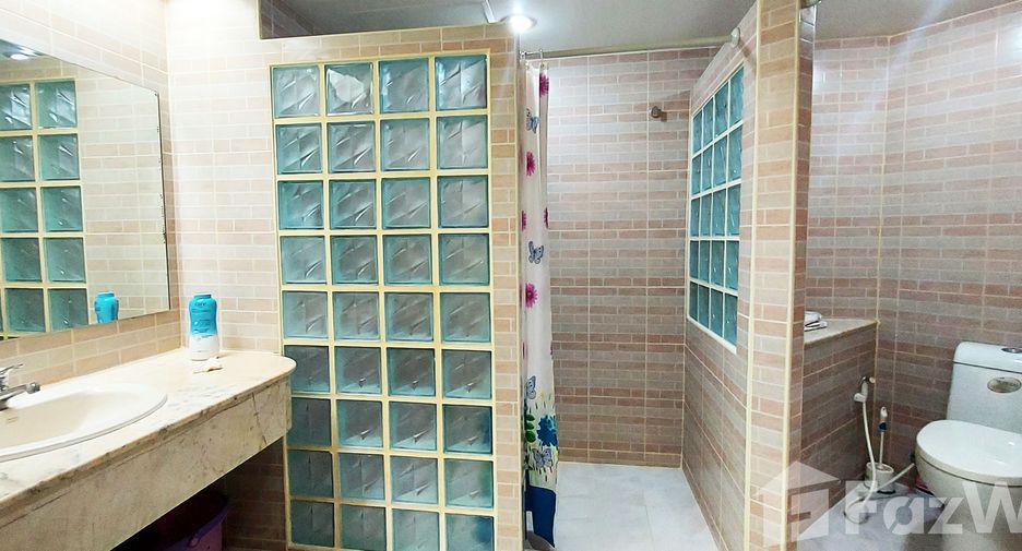 For sale 1 bed condo in Ban Chang, Rayong