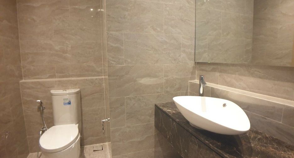 For sale 1 bed condo in Huai Khwang, Bangkok