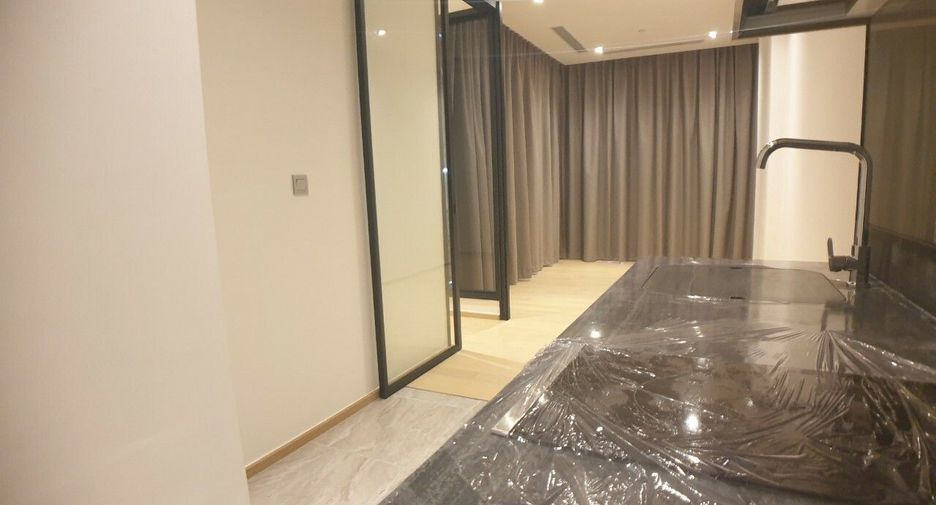 For sale 1 bed condo in Huai Khwang, Bangkok