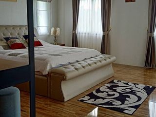 Casa en venta de 5 habitaciones en San Kamphaeng, Chiang Mai