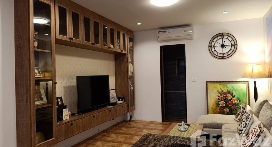 Casa en venta de 5 habitaciones en San Kamphaeng, Chiang Mai