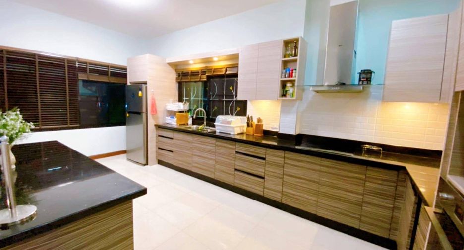 For sale 3 ベッドルーム villa in Hua Hin, Prachuap Khiri Khan