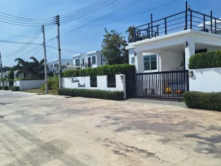 For rent 3 bedrooms villa in Hua Hin, Prachuap Khiri Khan