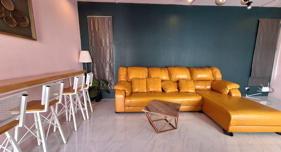 For rent 3 bedrooms villa in Hua Hin, Prachuap Khiri Khan