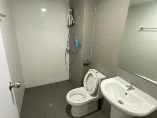 For sale 1 bed condo in Phra Pradaeng, Samut Prakan