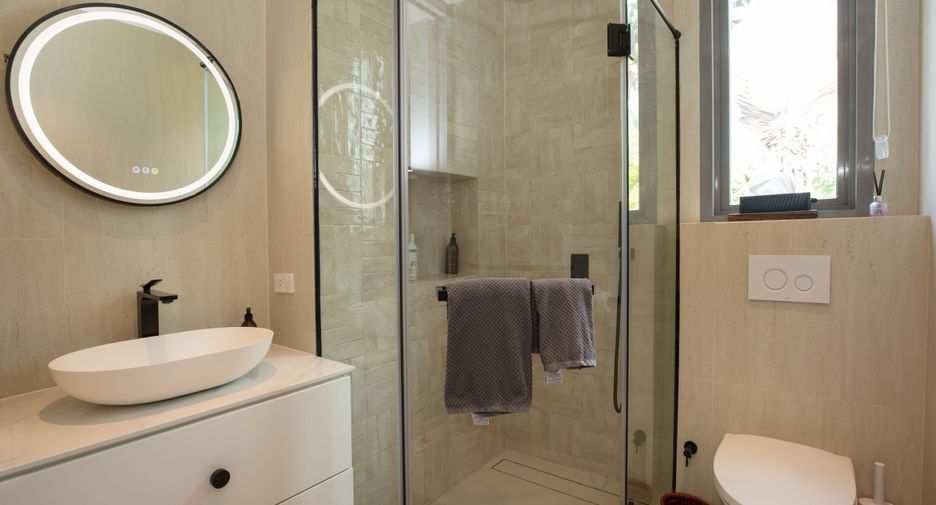 For sale 4 bedrooms condo in Thalang, Phuket