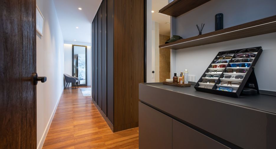 For sale 4 bedrooms condo in Thalang, Phuket