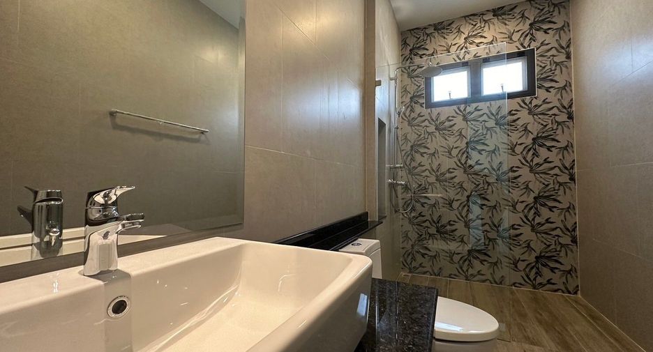 For sale 3 bedrooms villa in Cha Am, Phetchaburi