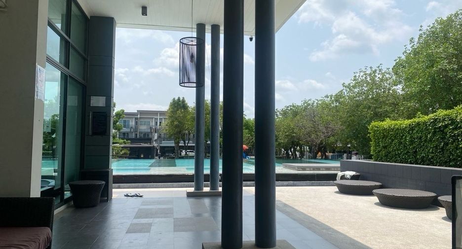 For sale 3 bedrooms house in Bang Kapi, Bangkok