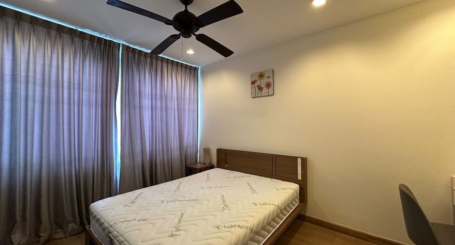 For rent 3 bedrooms townhouse in Thalang, Phuket