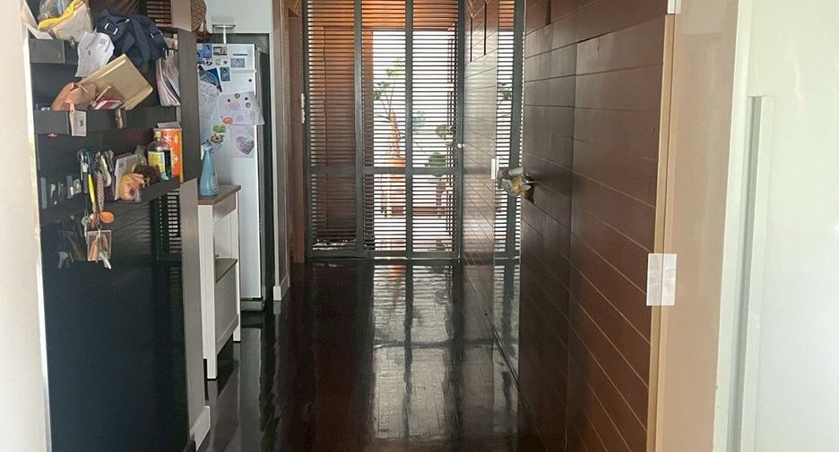 For sale 5 ベッドルーム condo in Rat Burana, Bangkok