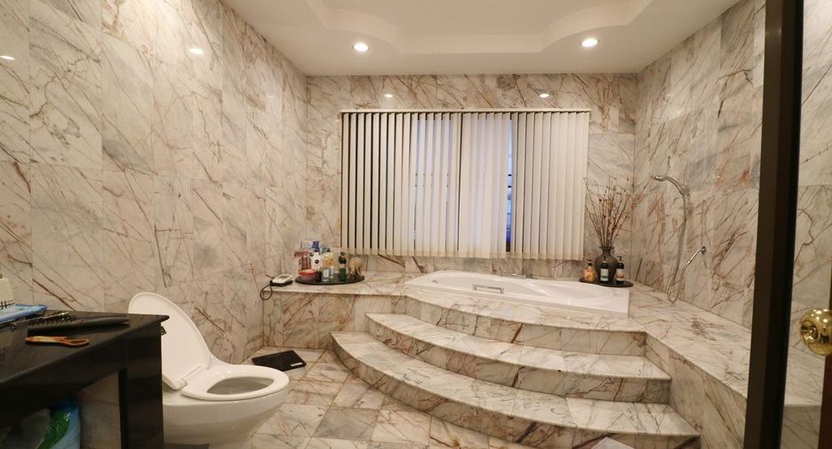 Haus zum Kauf mit 3 Zimmer in Mueang Udon Thani, Udon Thani