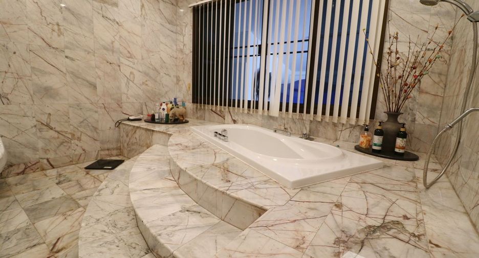 Haus zum Kauf mit 3 Zimmer in Mueang Udon Thani, Udon Thani