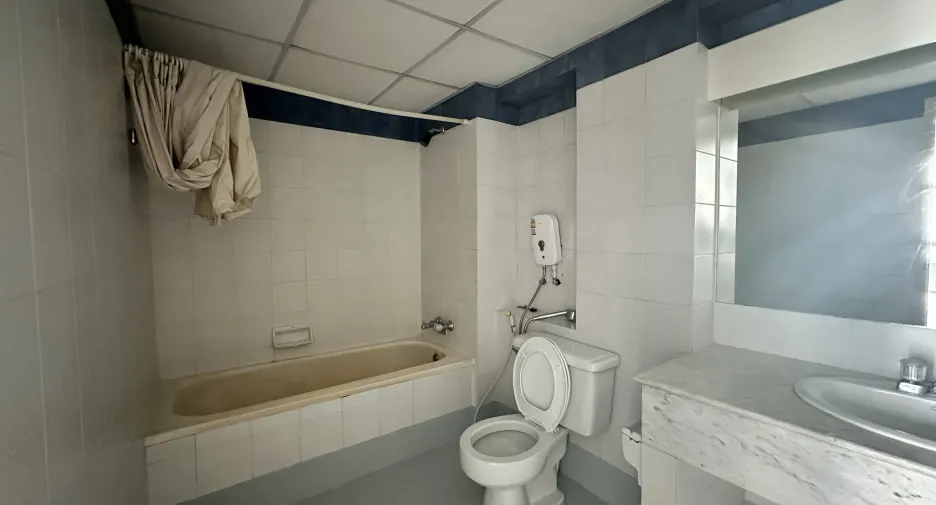 For sale 2 ベッドルーム condo in Hua Hin, Prachuap Khiri Khan