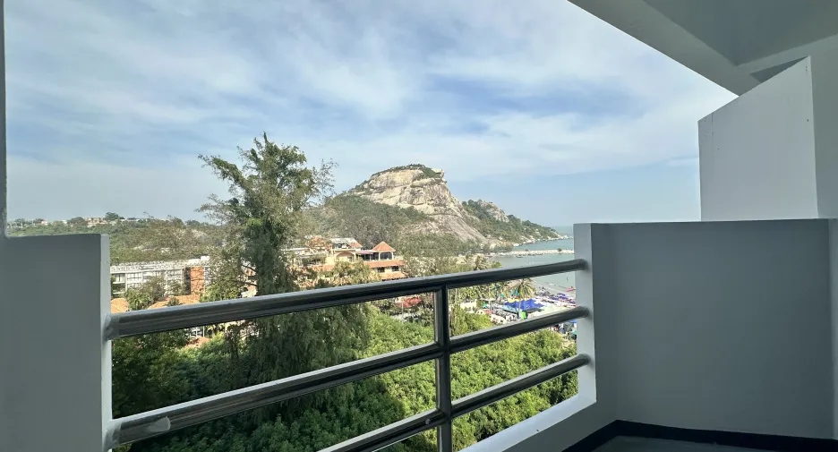 For sale 2 ベッドルーム condo in Hua Hin, Prachuap Khiri Khan