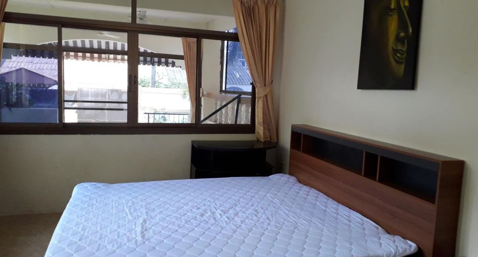For rent 3 bedrooms villa in Bang Lamung, Chonburi
