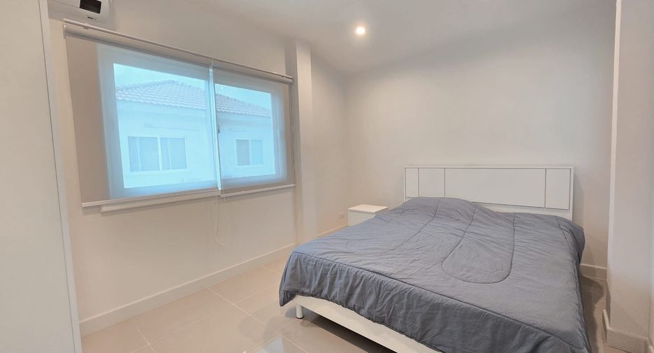 For rent 3 bedrooms townhouse in Thalang, Phuket