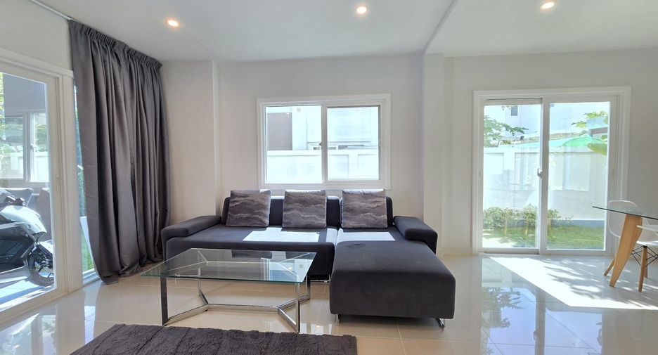 For rent 3 bedrooms townhouse in Thalang, Phuket