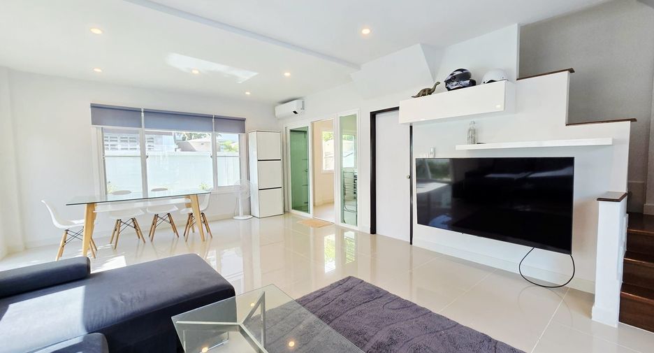 For rent 3 bedrooms townhouse in Thalang, Phuket