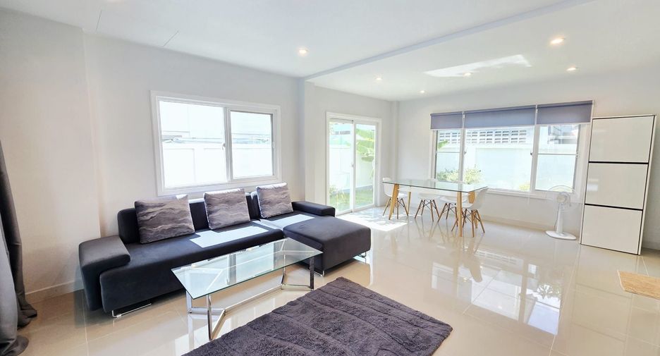 For rent 3 bedrooms townhouse in Thalang, Phuket