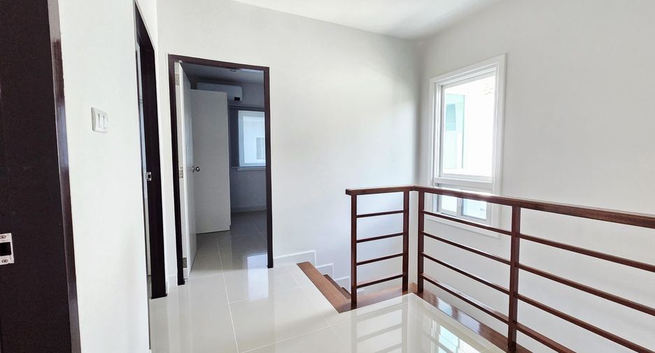 For rent 3 bedrooms townhouse in Thalang, Phuket