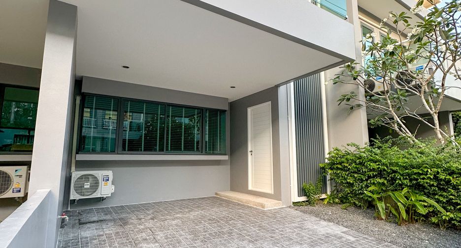 For sale and for rent 3 bedrooms townhouse in Thalang, Phuket