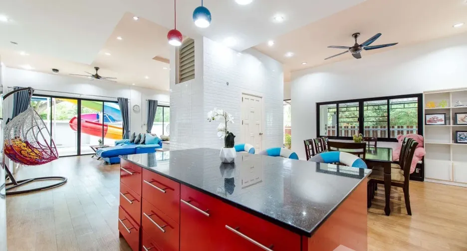 For rent 4 ベッドルーム villa in Hua Hin, Prachuap Khiri Khan