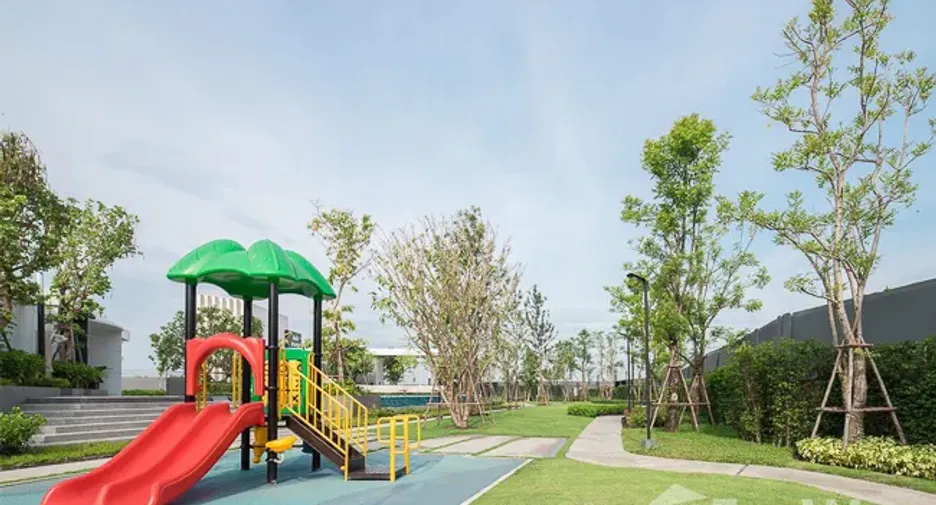 For sale 3 bedrooms townhouse in Mueang Pathum Thani, Pathum Thani