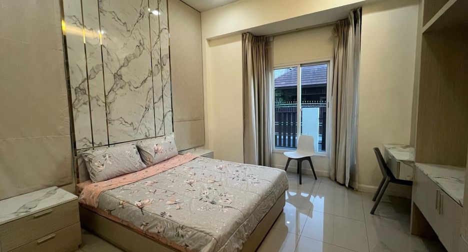 Haus zur Miete mit 3 Zimmer in Bang Lamung, Chonburi