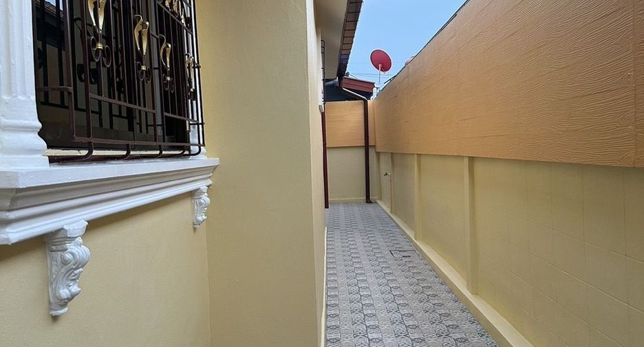 For sale and for rent 3 bedrooms house in Bang Lamung, Chonburi