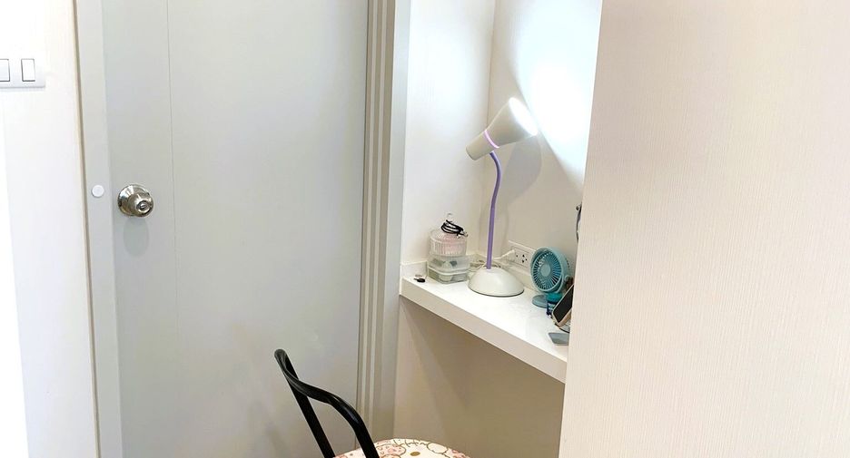 Condo en venta de 2 habitaciones en Bang Kapi, Bangkok