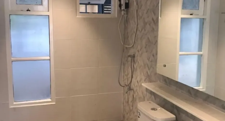 For sale 4 bedrooms house in Mueang Chiang Mai, Chiang Mai