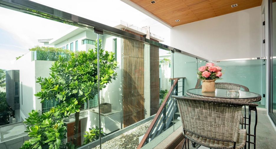 For rent 5 bedrooms villa in Mueang Phuket, Phuket