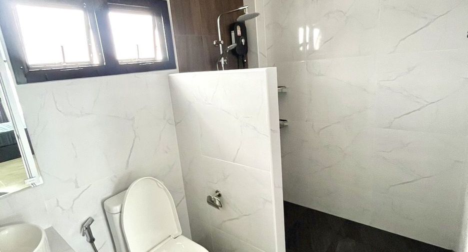 For sale and for rent 3 bedrooms house in Saraphi, Chiang Mai