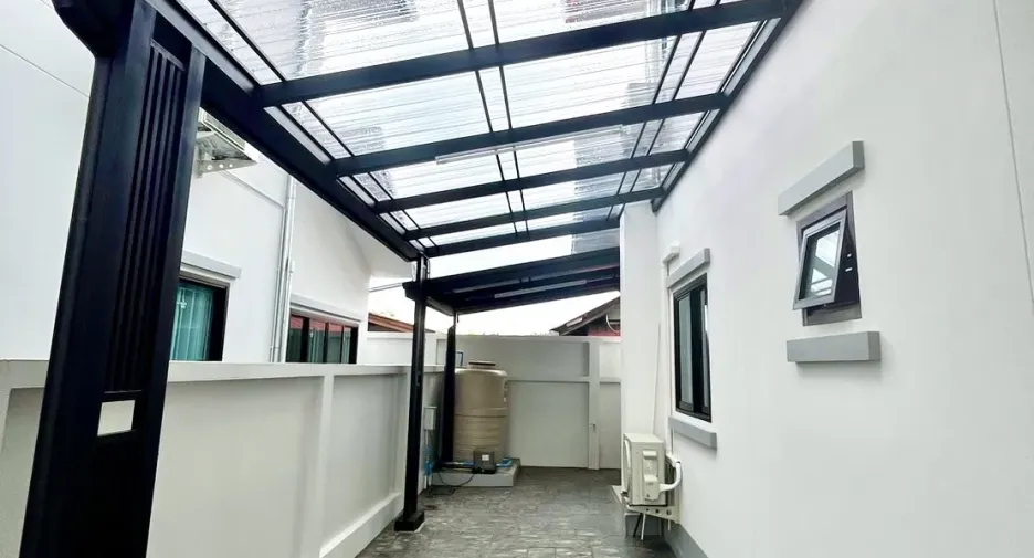 For sale and for rent 3 bedrooms house in Saraphi, Chiang Mai