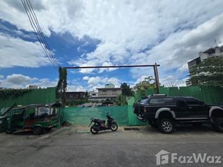 Grundstück zum Kauf in Huai Khwang, Bangkok