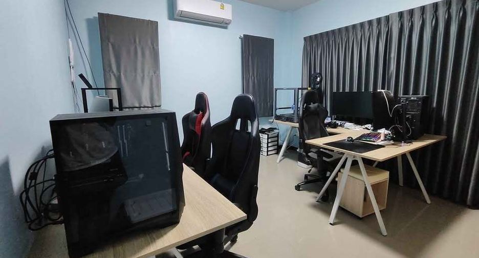 Haus zum Kauf mit 3 Zimmer in Mueang Surin, Surin