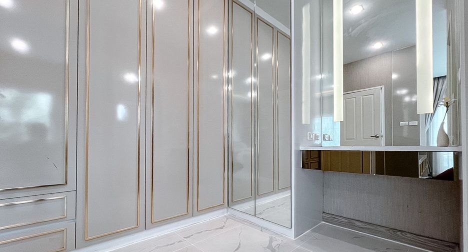 Haus zum Kauf mit 4 Zimmer in Chom Thong, Bangkok