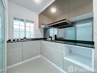 Haus zum Kauf mit 4 Zimmer in Chom Thong, Bangkok