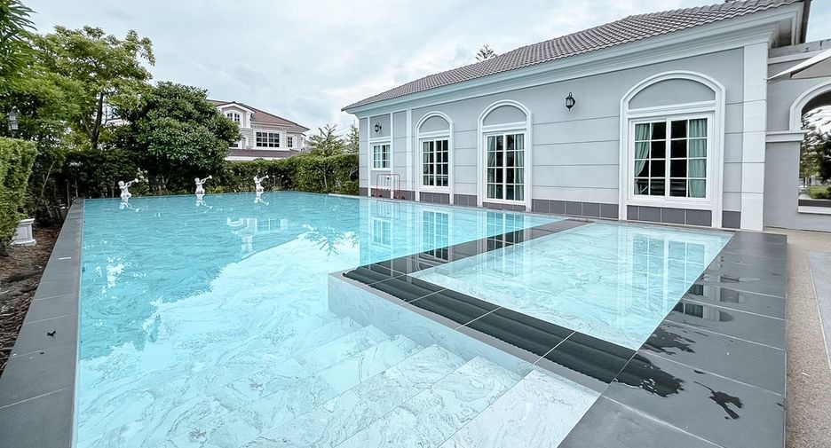 Haus zum Kauf mit 4 Zimmer in Chom Thong, Bangkok