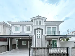 For sale 4 bedrooms house in Chom Thong, Bangkok