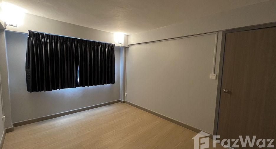 For sale 3 bedrooms townhouse in Prawet, Bangkok