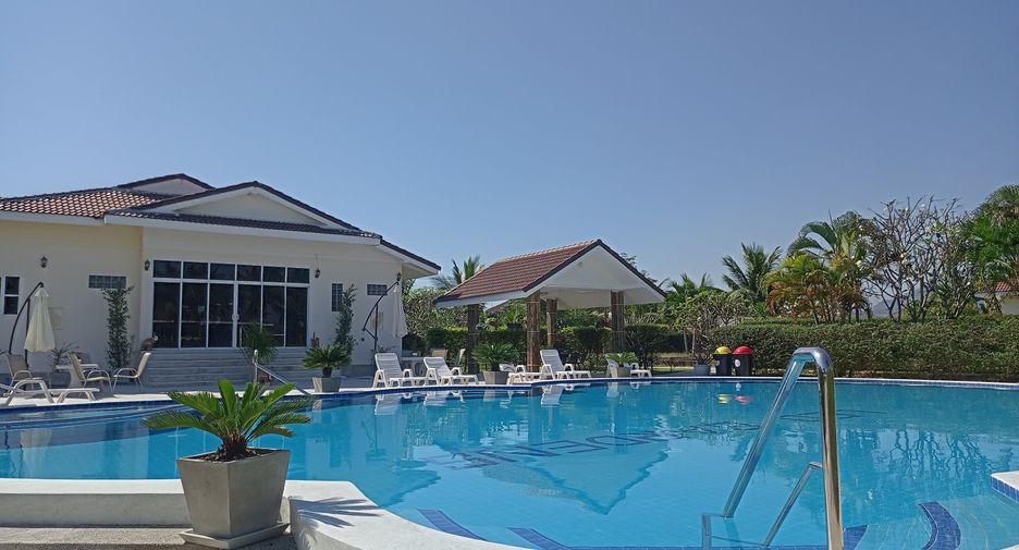 Haus zum Kauf mit 3 Zimmer in Cha Am, Phetchaburi