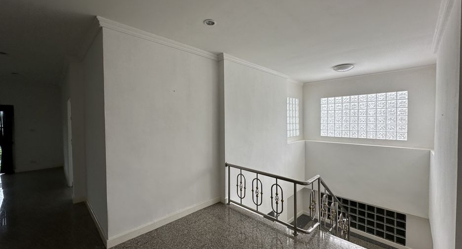 Haus zum Kauf mit 5 Zimmer in Hua Hin, Prachuap Khiri Khan