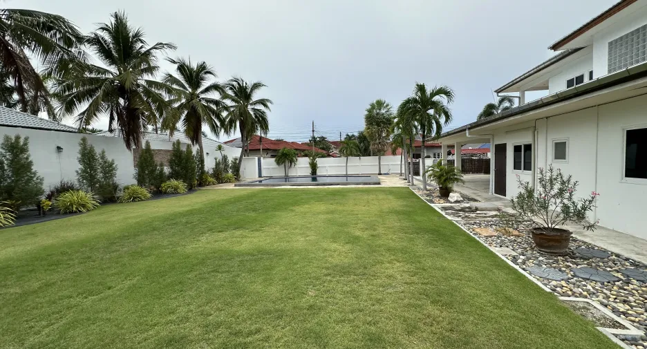 Haus zum Kauf mit 5 Zimmer in Hua Hin, Prachuap Khiri Khan