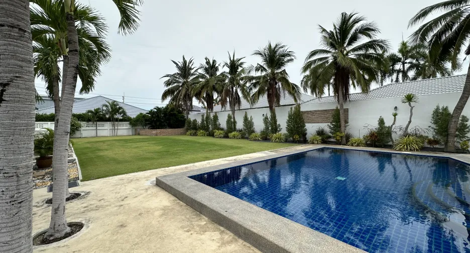 Haus zum Kauf mit 5 Zimmer in Hua Hin, Prachuap Khiri Khan