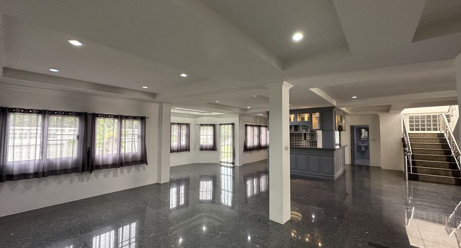 Haus zum Kauf mit 5 Zimmer in Hua Hin, Prachuap Khiri Khan