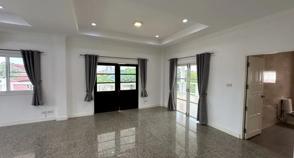 Haus zum Kauf mit 5 Zimmer in Hua Hin, Prachuap Khiri Khan